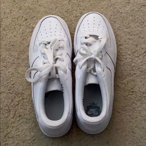 white nike air forces
